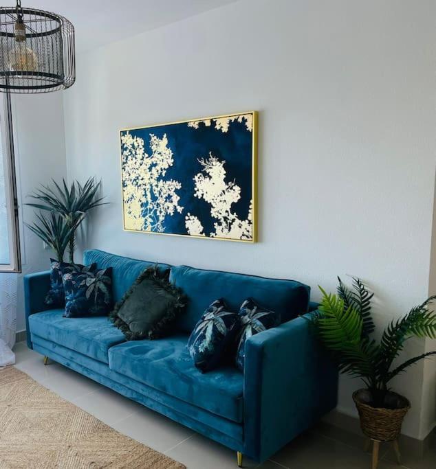 Couples Only, Beautiful 1 Bedroom Apartment In Victoria Building Мохакар Экстерьер фото